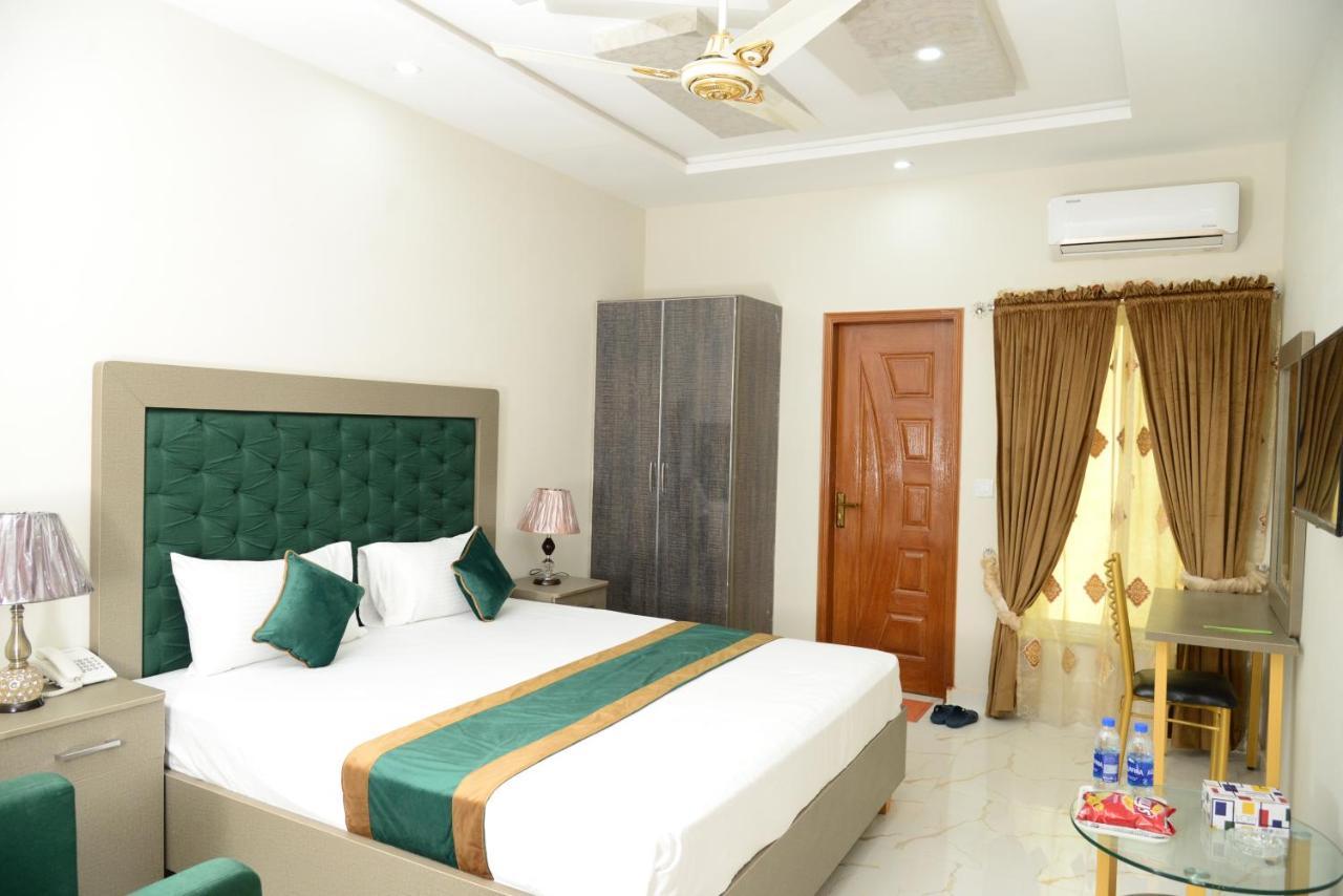 Hotel Deluxe Lahor Kültér fotó