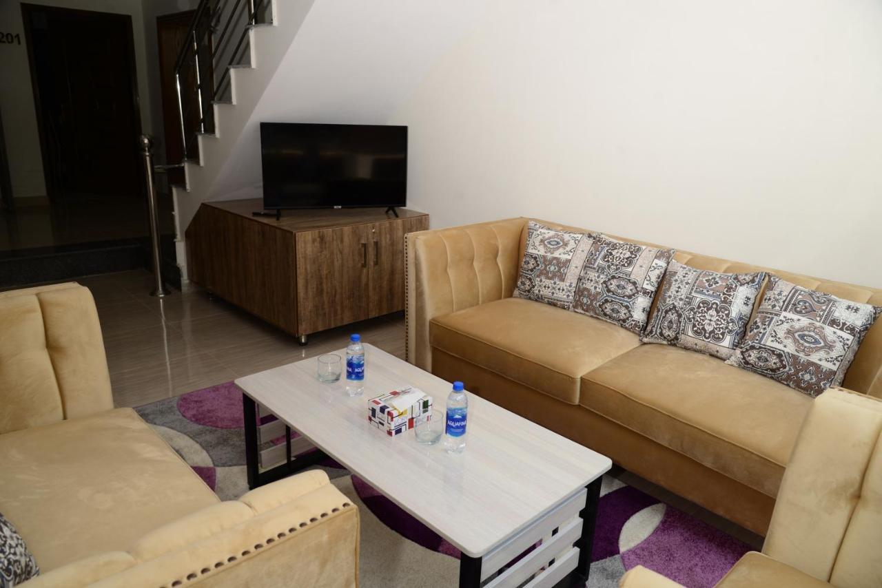 Hotel Deluxe Lahor Kültér fotó