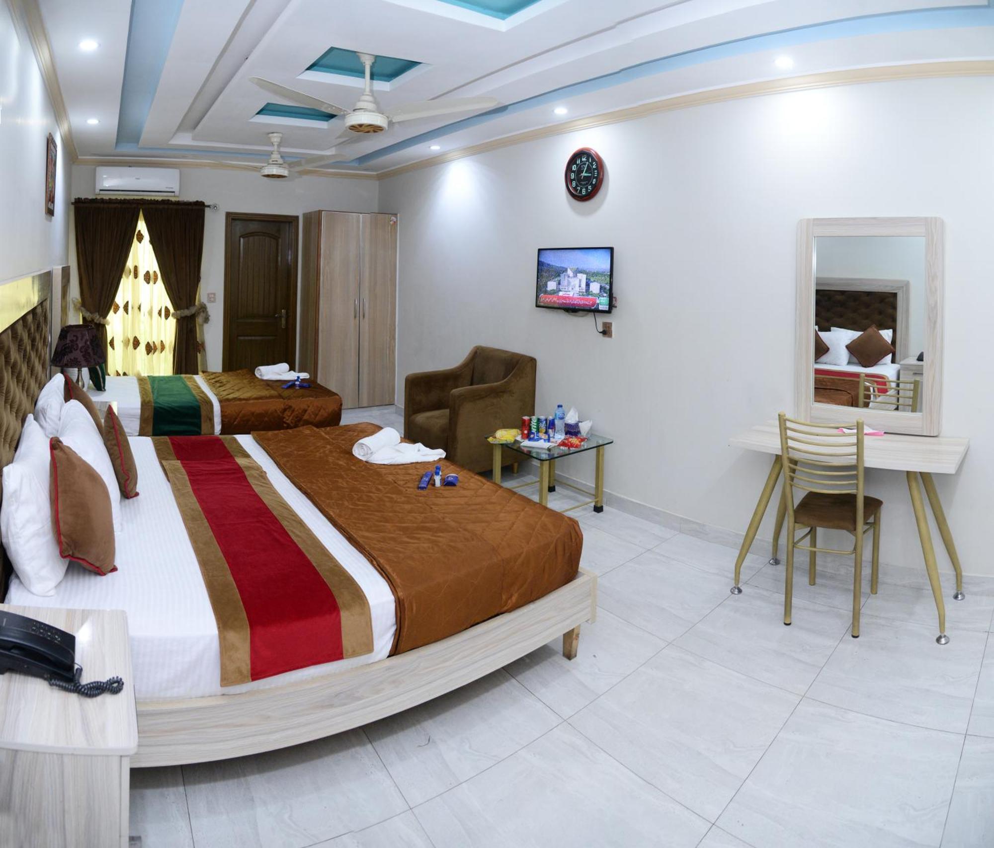 Hotel Deluxe Lahor Kültér fotó